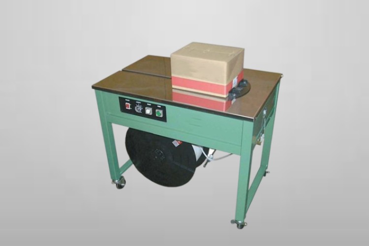 Semi-Automatic Plastic Strapping Machine