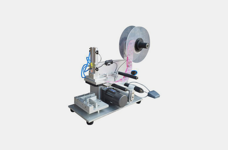 Semi-Automatic Flat Labeling Machine-4