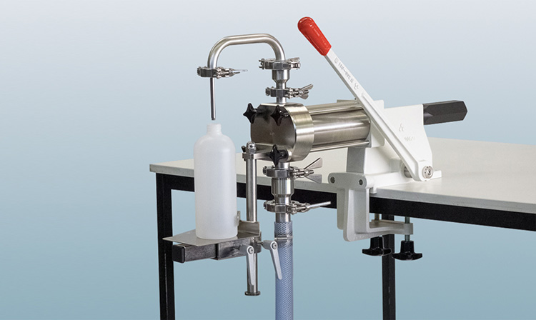 Manual Gravity Filling Machine