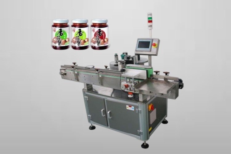 Sauce labeling machine