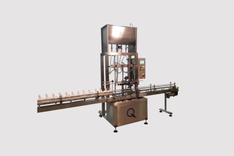 Gravity lubricant oil filling machine