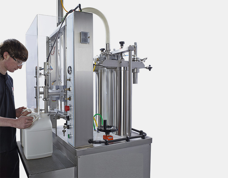 Semi- Automatic Solvent Filling Machine