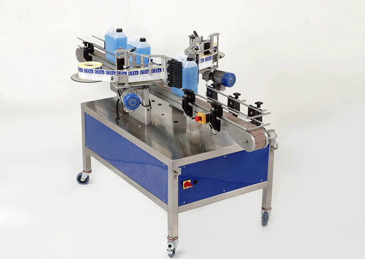 Big Square Bottle Flat Surface Labeling Machine