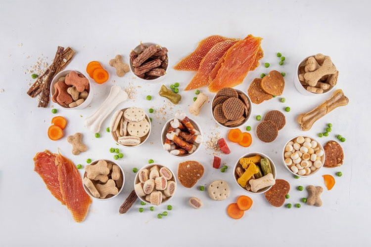 Different dog treat materials types