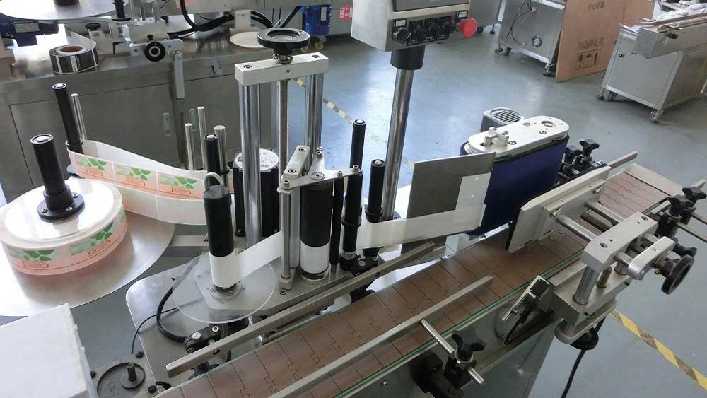 Automatic-Labeling-Machine-6