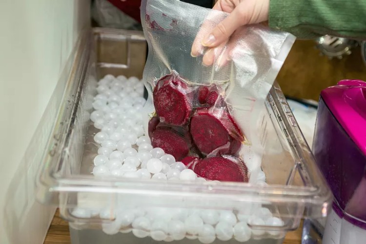 vacuum packaging