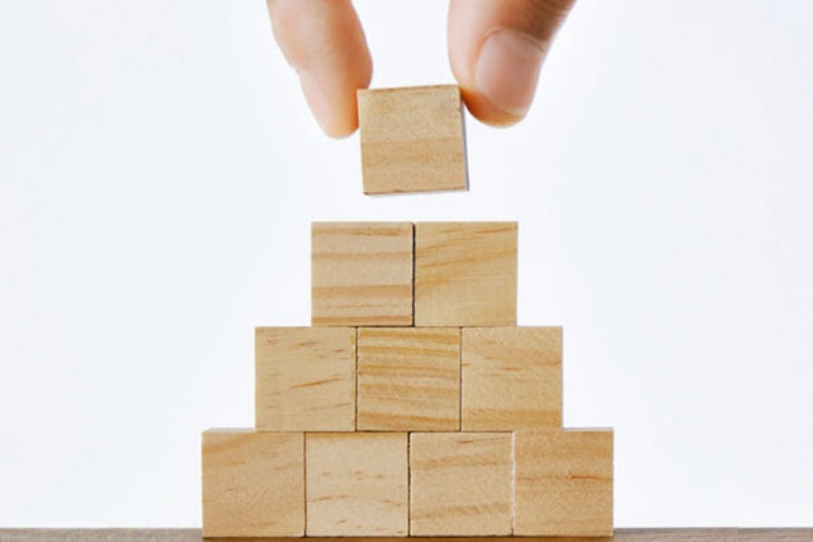 Simple and Stable Structure