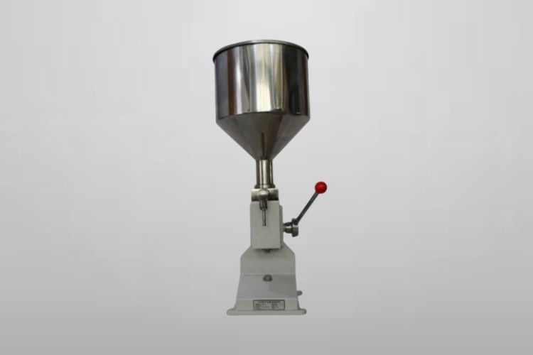 liquid filling machine