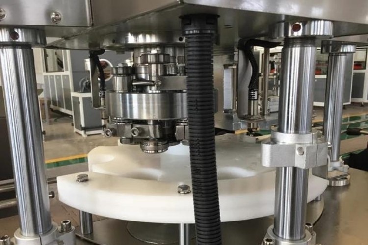 Can Capping Machine