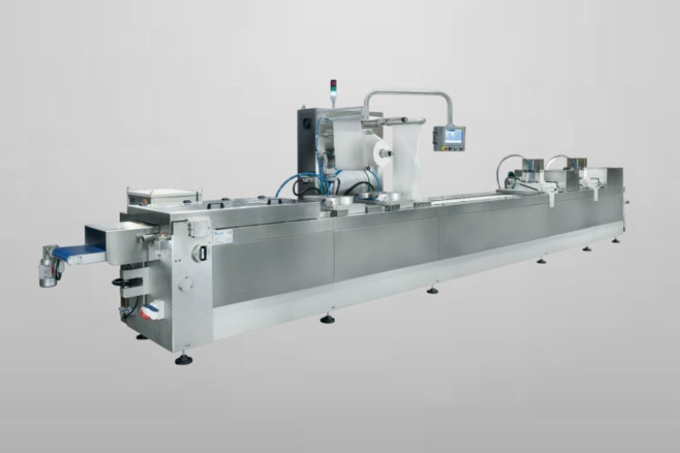 In-line automatic blister packaging machines for industrial products
