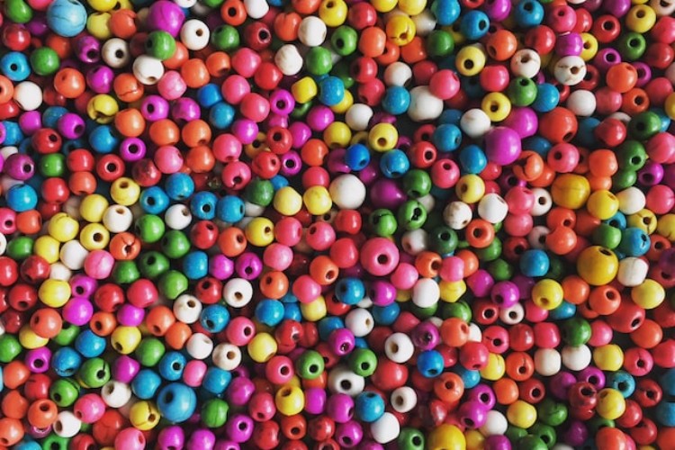 Textile beads